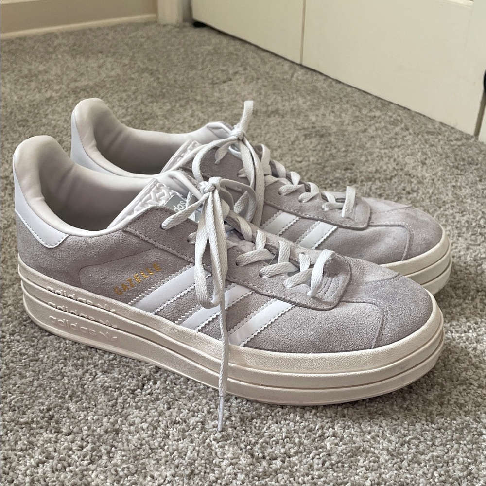 Adidas Gazelle Platform Sneakers Sz 8.5 gray suede unisex excellent condition